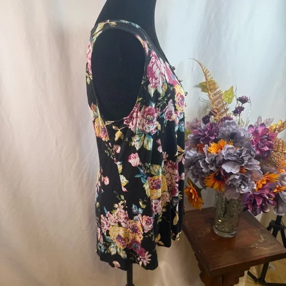 Torrid Floral Babydoll Tank Super Soft Knit Black Pink Size 00 - Picture 4 of 7